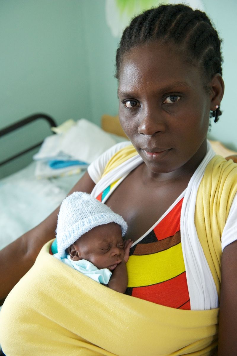 Mehr als 900 Schwangere kamen in der zweiten Jahreshälfte 2018 in die nph-Klinik Haiti. Nicht allen konnte das Team helfen. Bald soll aber genug Platz und Personal vorhanden sein.