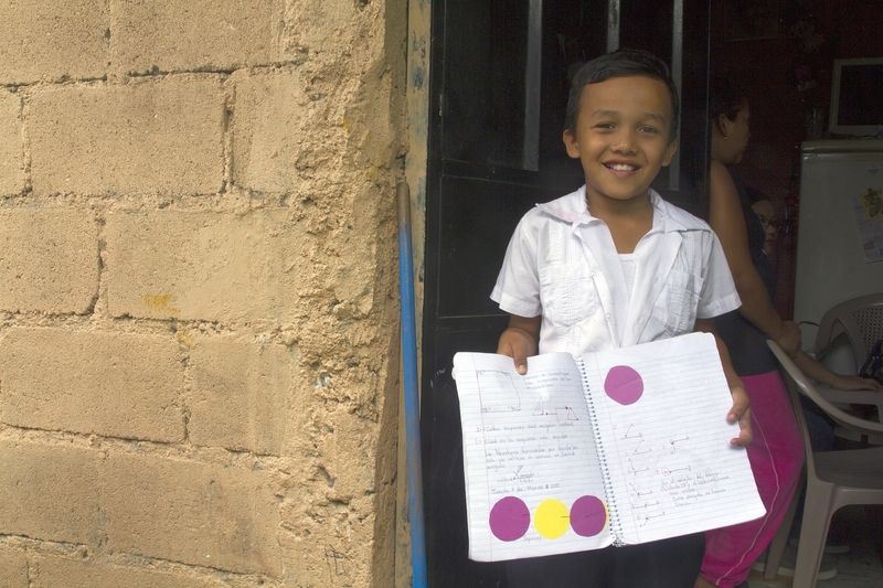 Zurück bei seiner Familie, hat Ismael die gleichen Bildungschancen wie im Kinderdorf – dank Unterstützung unserer Spender.