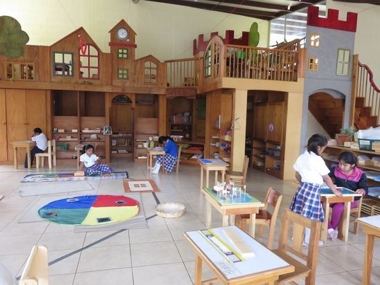 Der Montessori-Kindergarten ist nach den Bedürfnissen der Kinder eingerichtet.