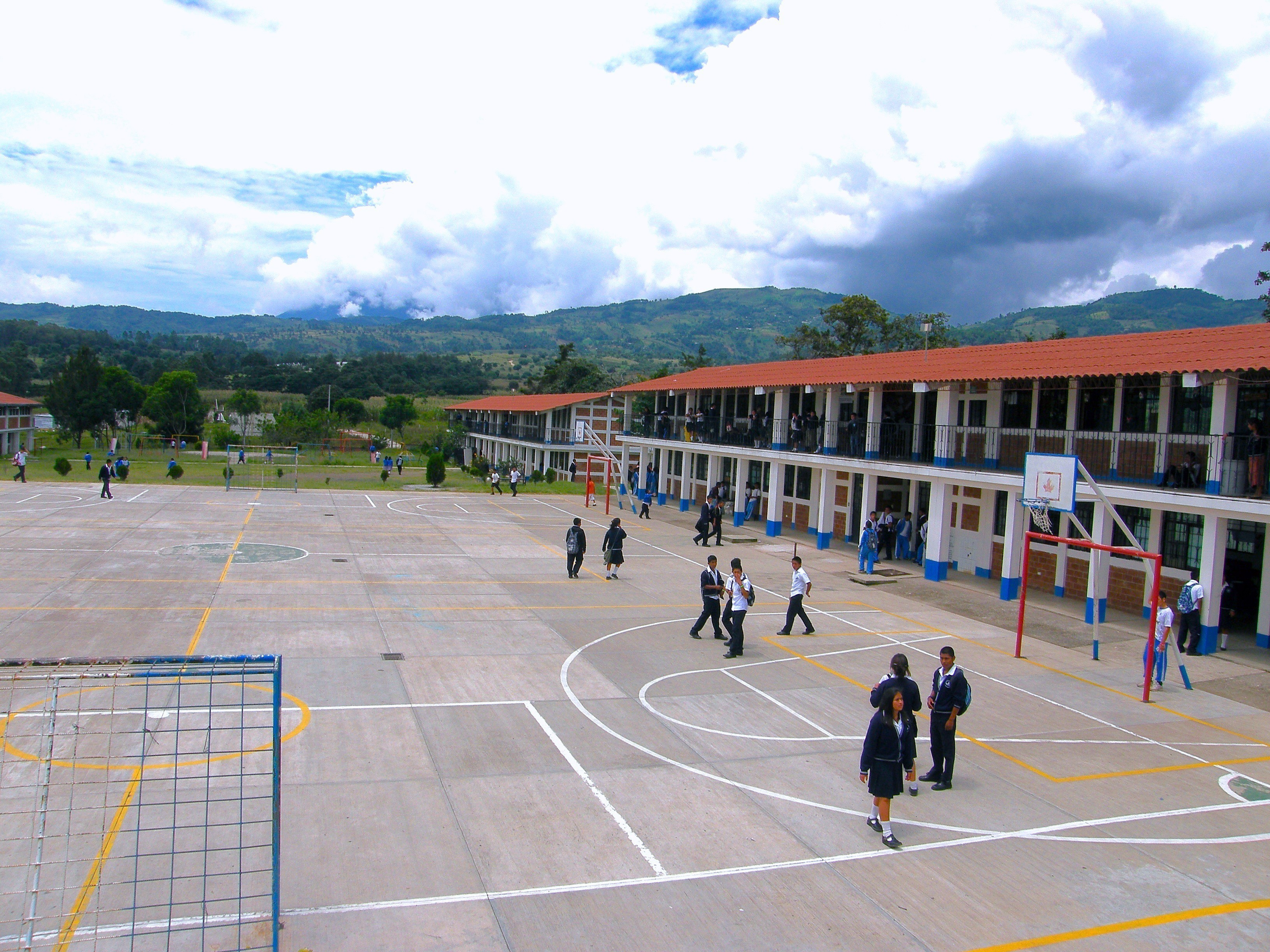 sportplatz guatemala kinderdorf